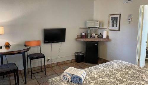 Standard King Room