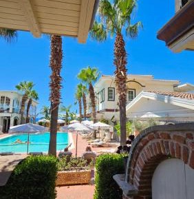 Triple Room with Pool View