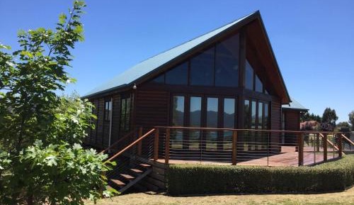 Three-Bedroom Holiday Home 