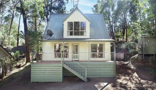 Three-Bedroom Holiday Home 