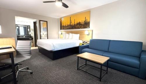 Deluxe Room with One King Bed and One Sofa Bed, Non-Smoking