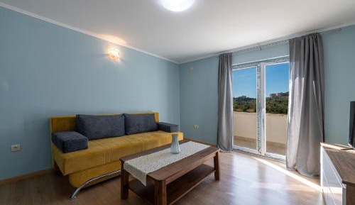 Three-Bedroom Premium Apartment with Balcony