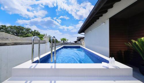 One-Bedroom Villa