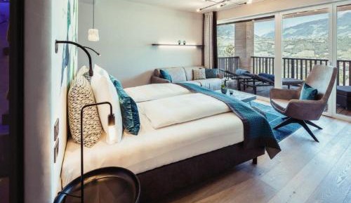 Suite with City View
