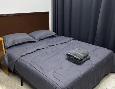 Basic Triple Room with Shared Bathroom