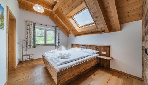 Three-Bedroom Apartment with Mountain View