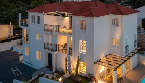 Deluxe Villa