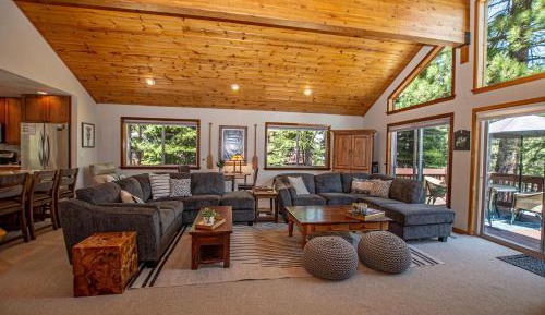 Three-Bedroom Holiday Home 