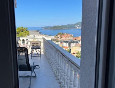 One-Bedroom Apartment with Balcony and Sea View