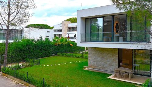 Deluxe Villa
