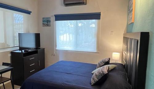 Studio Apartment with One Double Bed