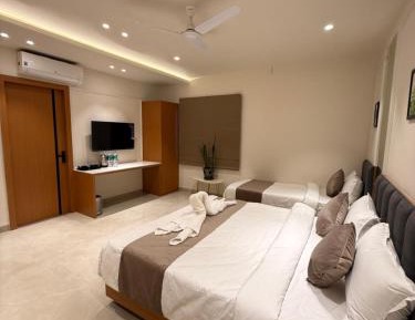 Triple Room with Balcony