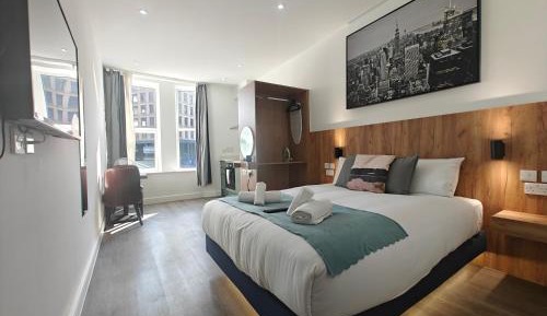 Studio Apartment with King Bed