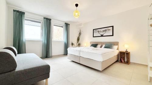 Three-Bedroom Apartment with Balcony