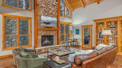 Six-Bedroom Holiday Home