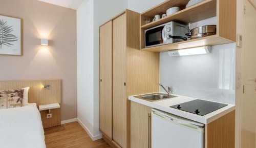 Studio (2 Adults)