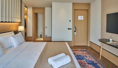 Deluxe Double Room with Balcony and Sea View