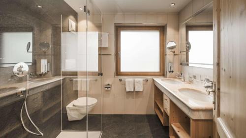 Deluxe Family Suite