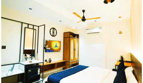 Standard King Room