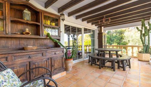 Three-Bedroom Holiday Home 