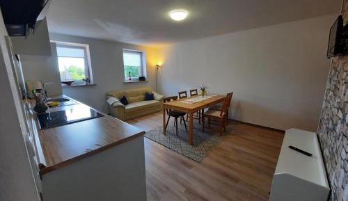 Two-Bedroom Apartment with Shower 