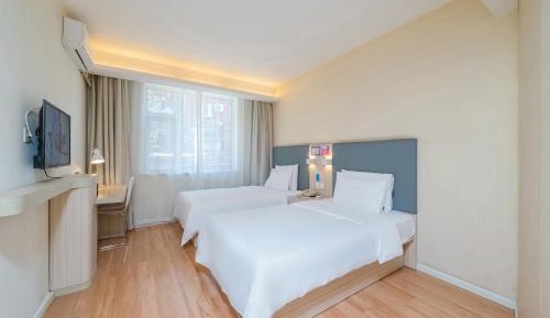 Double or Twin Room with Shower