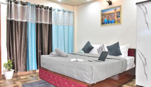 Double Room with Mountain View