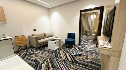 Deluxe King Suite