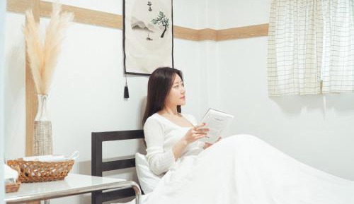 Single Room with Private Bathroom