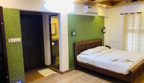 Large Double Room
