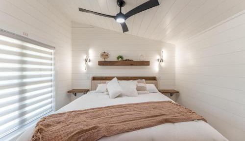 One-Bedroom Holiday Home