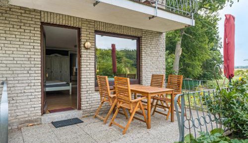 Superior One-Bedroom Apartment