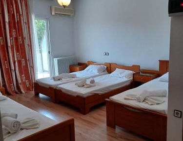 Classic Quadruple Room