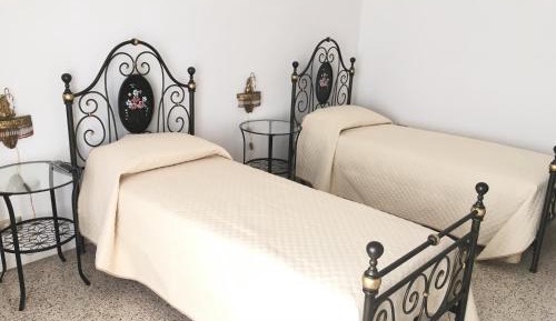 Double or Twin Room with Bathroom