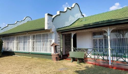 Four-Bedroom Holiday Home