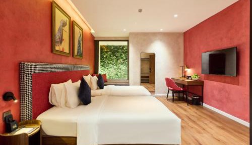 Premium Twin Room with Window