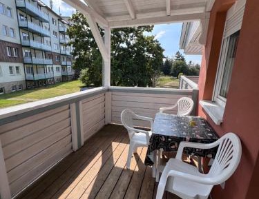 One-Bedroom Apartment with Balcony