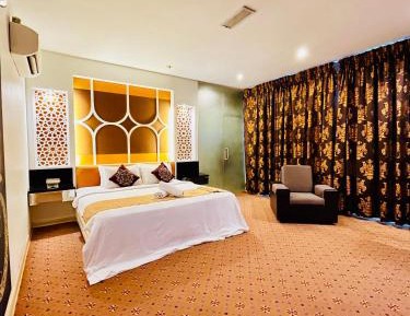 Deluxe Suite