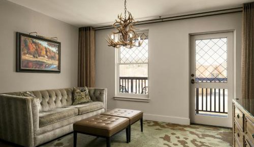 King Suite with Sofa Bed - Main Building