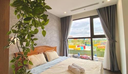 Superior One-Bedroom Apartment with Balcony