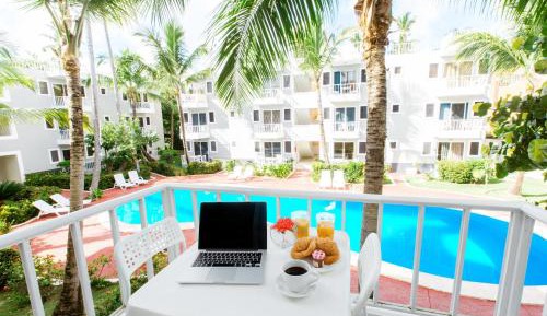 Studio with Pool View