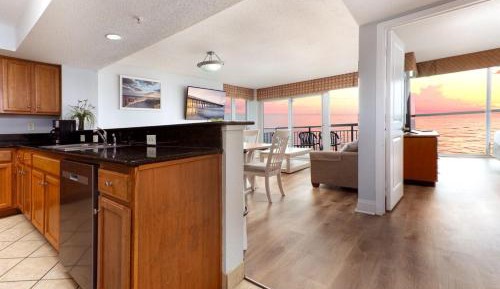 Three-Bedroom Apartment - Oceanfront