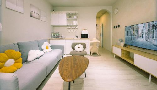 Three-Bedroom Holiday Home 