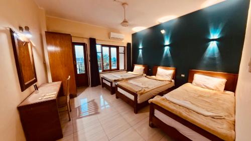 Triple Room with Garden View