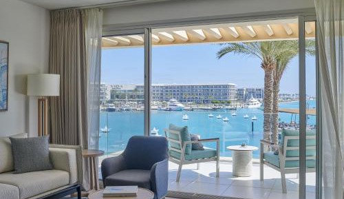 Deluxe Three Bedroom Suite Marina View
