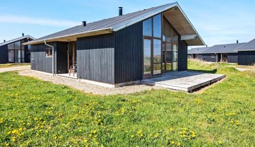 Four-Bedroom Holiday Home