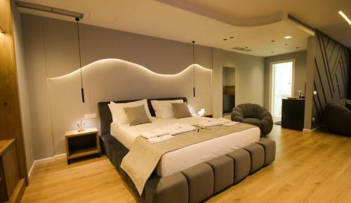 Junior Suite with Balcony