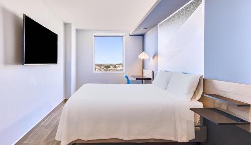 Superior Room, 1 Queen