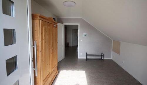 Single Room with Shared Bathroom
