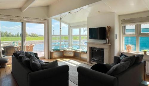 Three-Bedroom Holiday Home 